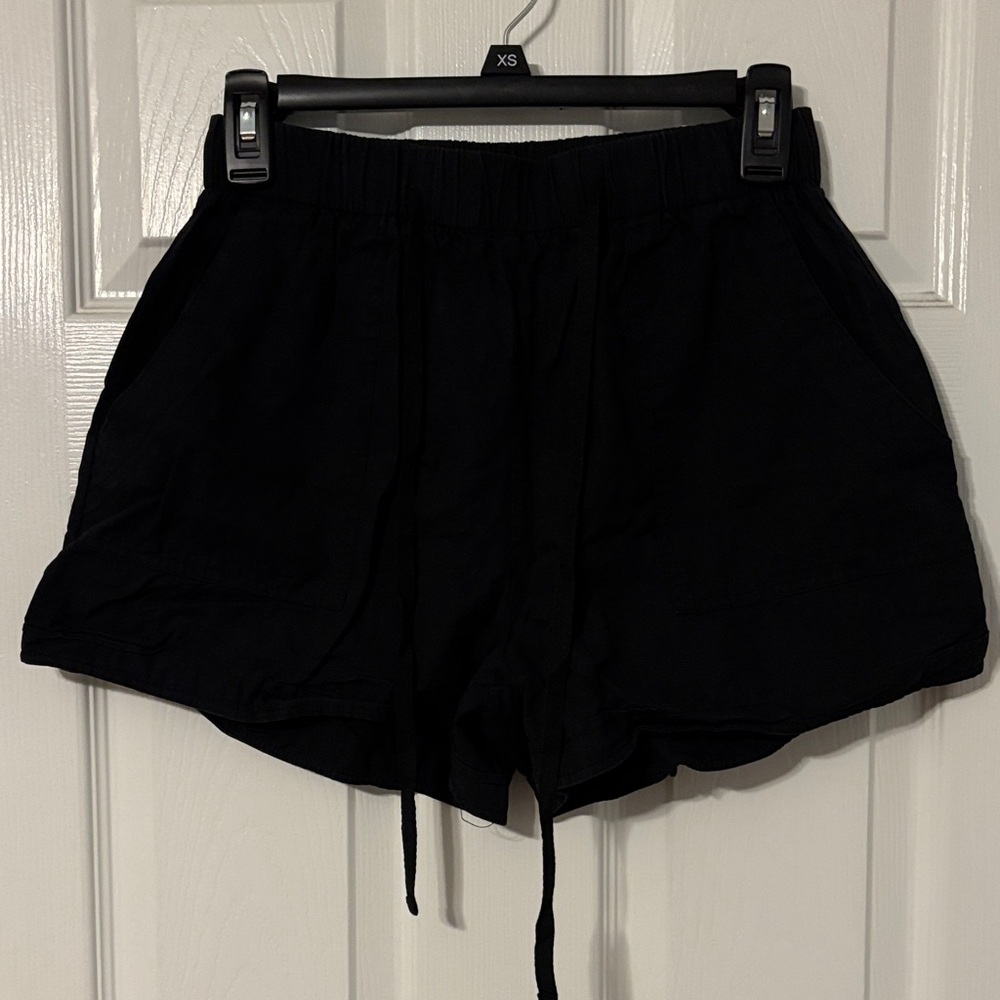 Women's Black Shorts with Front and Back Pockets, Size Small, Smoke Free Home
